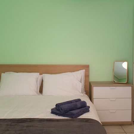 3 Bedroom Comfortable Apartment Gtd31506 Atena Exterior foto